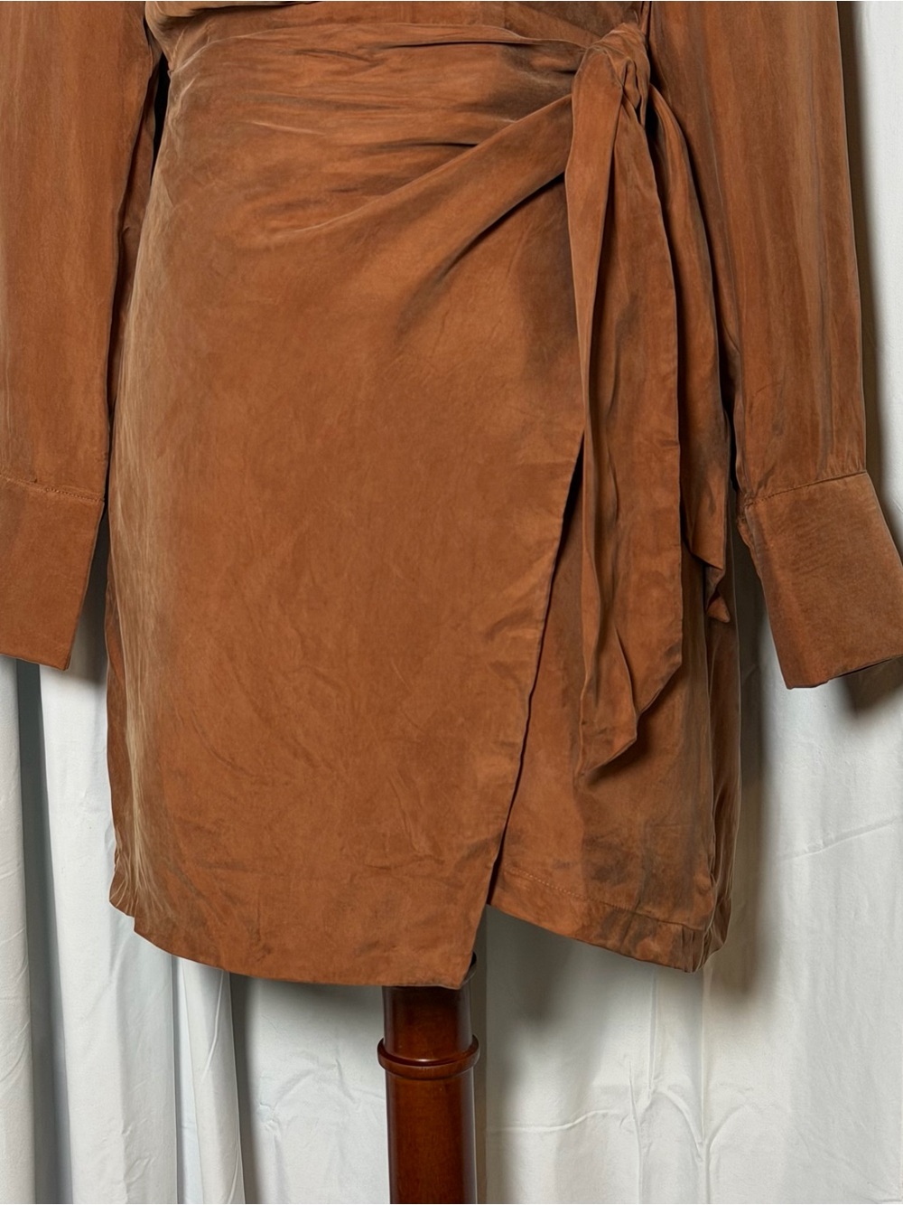 Dissh Sasha Wrap Mini Dress Tan Cupro Viscose Long Sleeve Nwt Size 4 — image 7 of 8